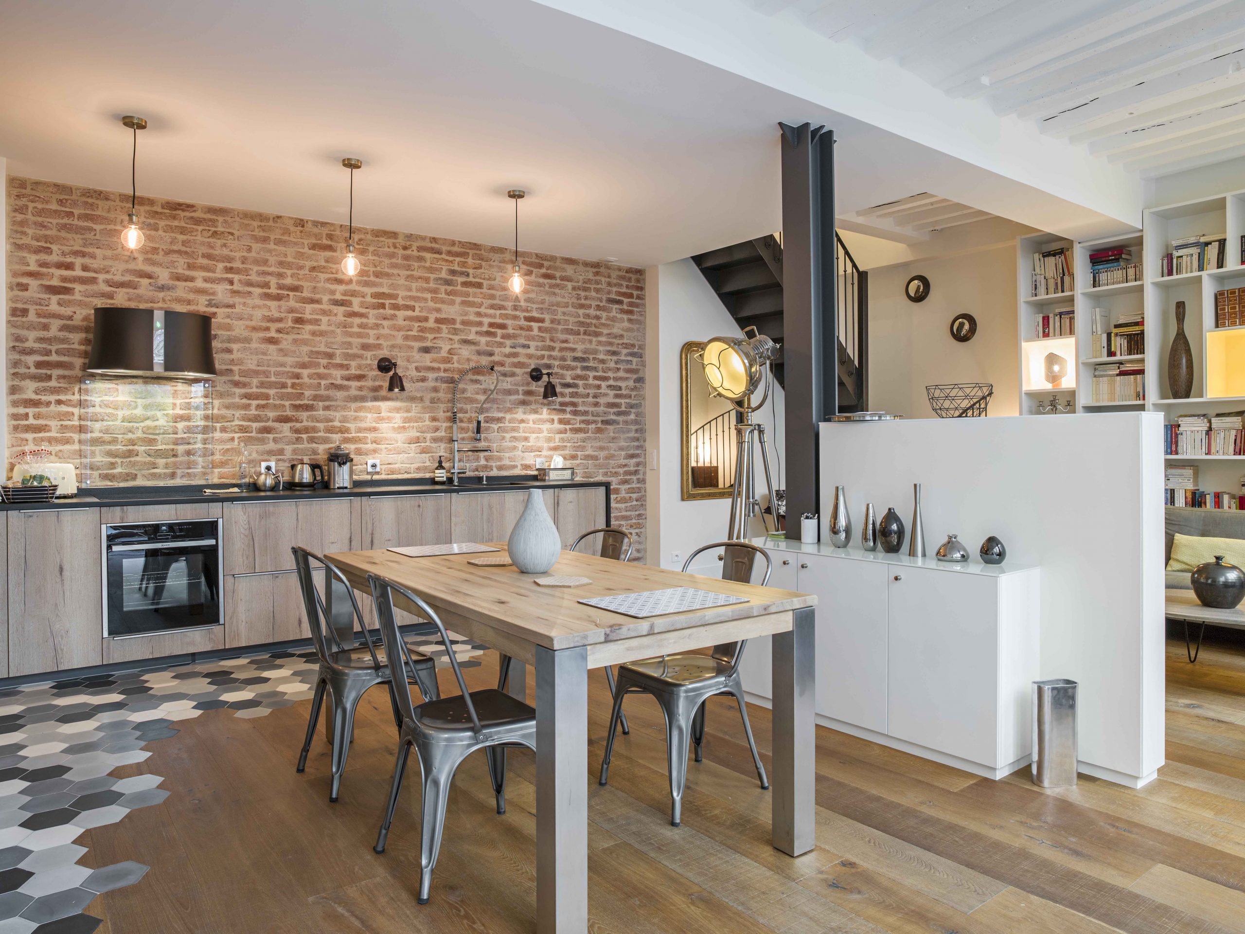 Apartment, interior by Marie Alfroid Architecture, Paris, France. Photo : Kristen Pelou