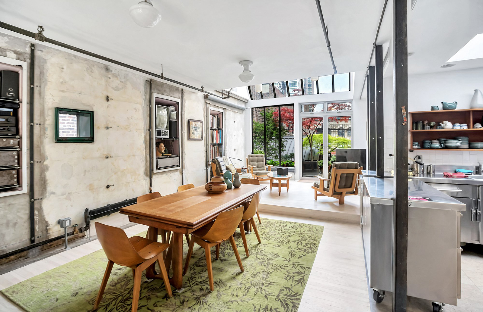 Photos of 20 East 74th St Apt 2G for broker Diane Sender of Meier Real Estate