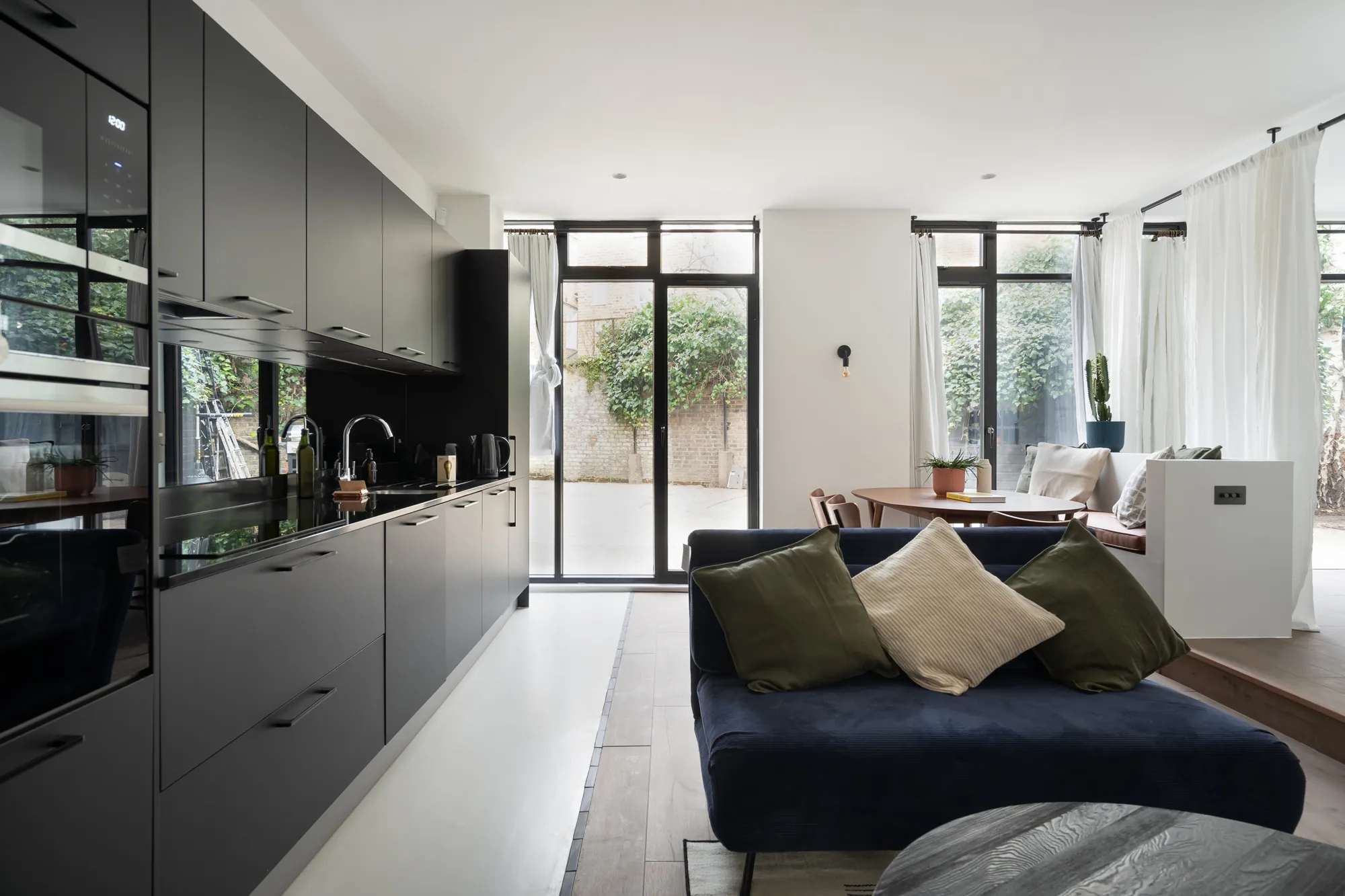 ST2