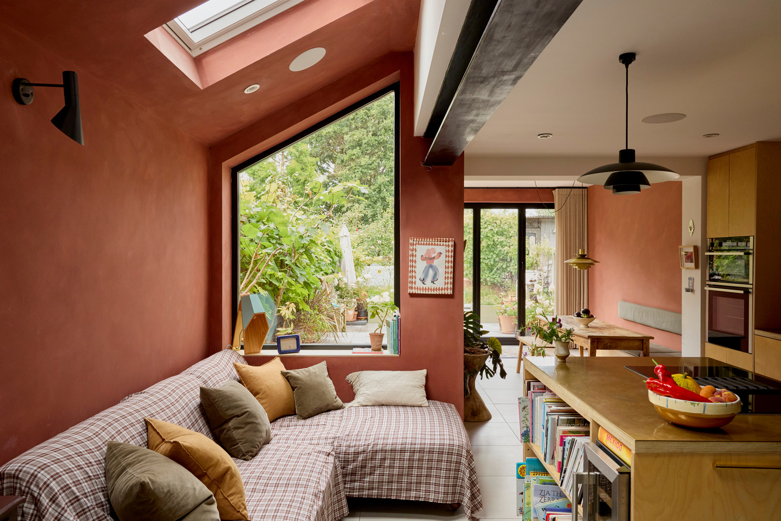 A contemporary extension has completely transformed this Victorian home LO1